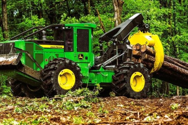 SKIDDER JHON DEERE 1